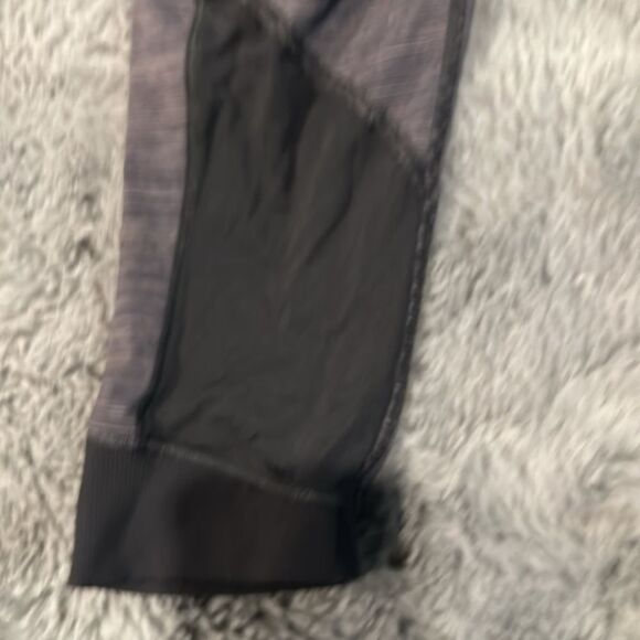 LULULEMON 3/4 LEGGINGS - Picture 5 of 7